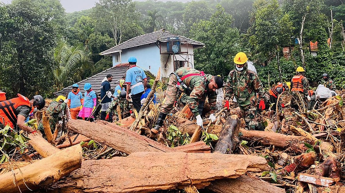 ബഹിരാകാശ സാങ്കേതികവിദ്യ ഉപയോഗിച്ച് അവശിഷ്ടങ്ങള്‍ക്കടിയില്‍പ്പെട്ട ആളുകളെ മുഴുവനും കണ്ടെത്താനാവില്ല:  ഐഎസ്ആര്‍ഒ മേധാവി
